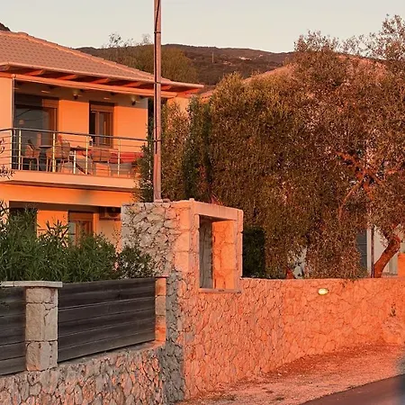 Luxurious At A Unique Spot فيلة