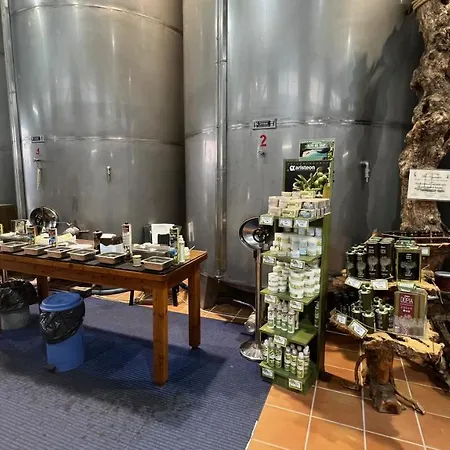 Luxurious At A Unique Spot فيلة