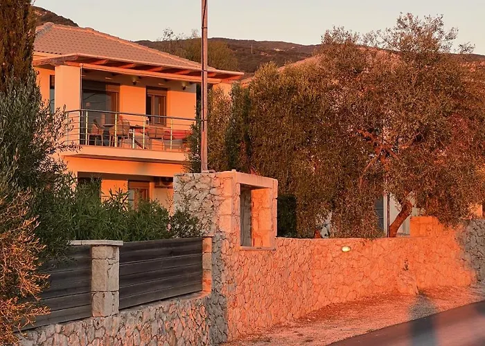 Luxurious At A Unique Spot Villa