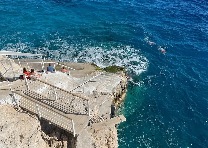 Villa Luxurious At A Unique Spot